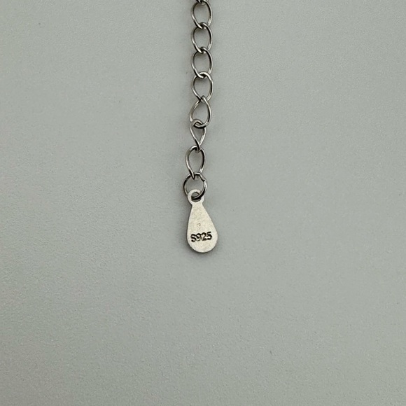 Moissanite Round Diamond Sterling Silver 925 Necklace Dolphin love - Picture 2 of 8